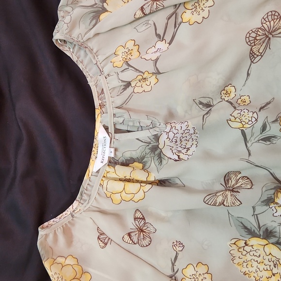 Northern Reflections  green sheer  bubble blouse size small - Picture 2 of 6